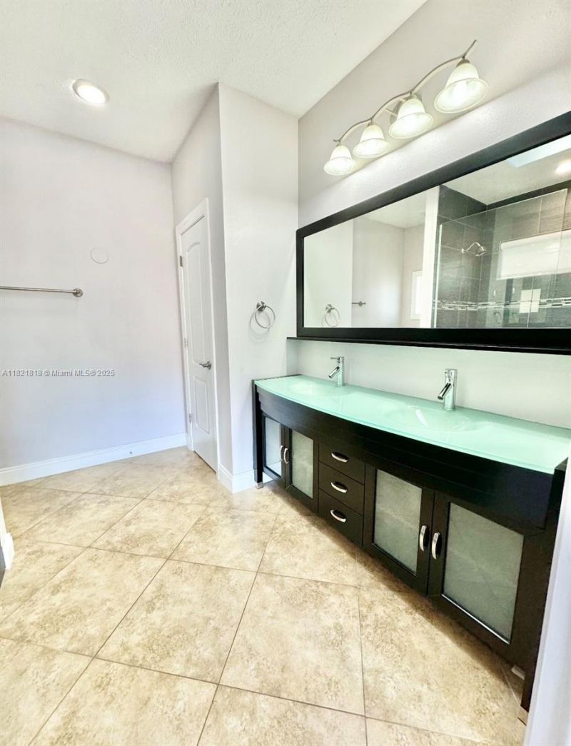 120 Hombre Circle, Panama City Beach, FL 32407 Photo