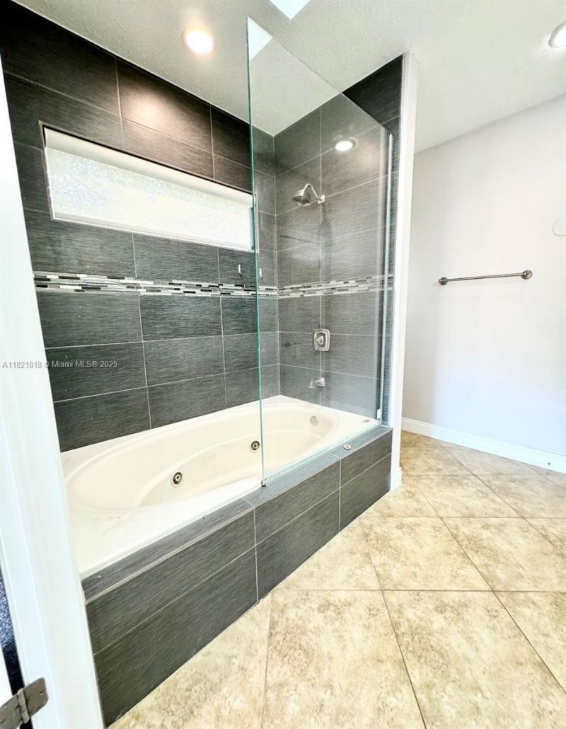 120 Hombre Circle, Panama City Beach, FL 32407 Photo