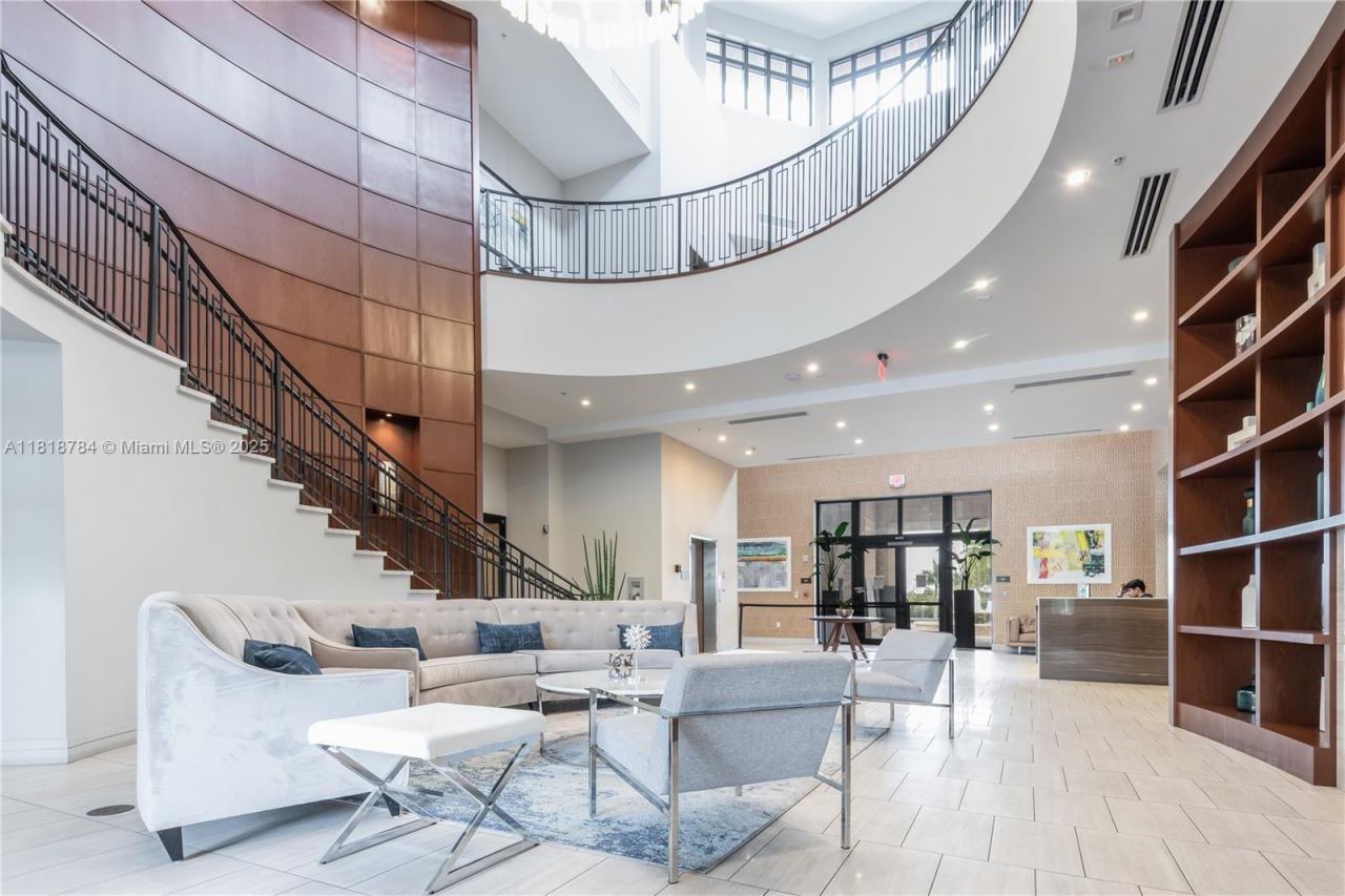 8885 NW 100th Pl, Doral, FL 33178 Photo