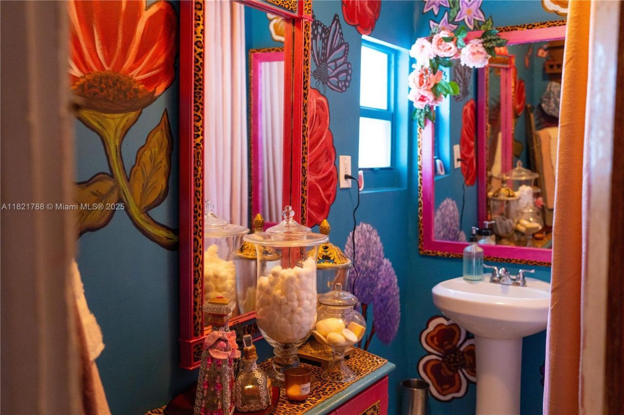 145 NW 31st St, Miami, FL 33127 Photo