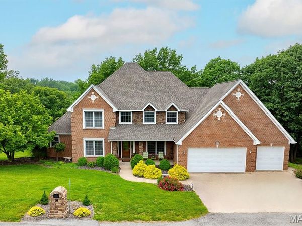 1889 Bay Avenue, Hannibal, MO 63401