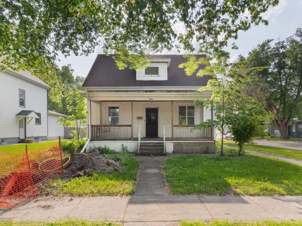 824 9th Street N, Fargo, ND 58102