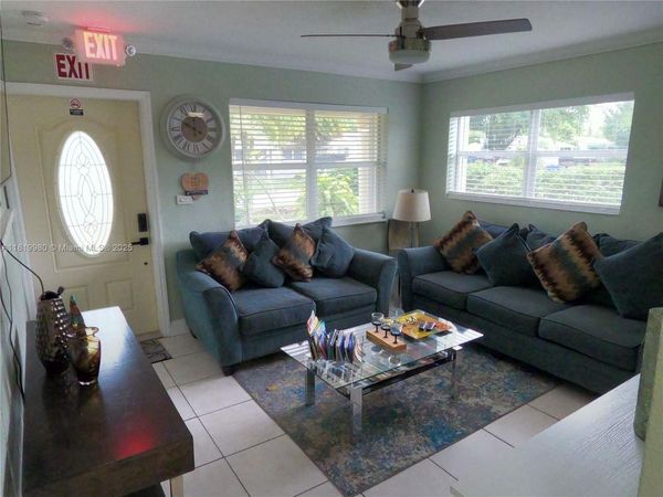 6101 Rodman St, Unit 3, Hollywood, FL 33023