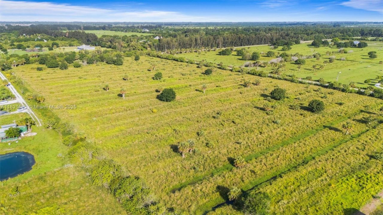 21st St SW & 58th Ave, Vero Beach, FL 32968 Photo