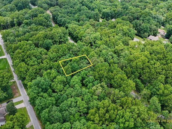 2116 Black Wolf Drive, Crossville, TN 38572