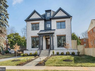 907 N HIGHLAND STREET, ARLINGTON, VA 22201