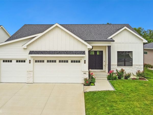 780 NE Badger Lane, Waukee, IA 50263