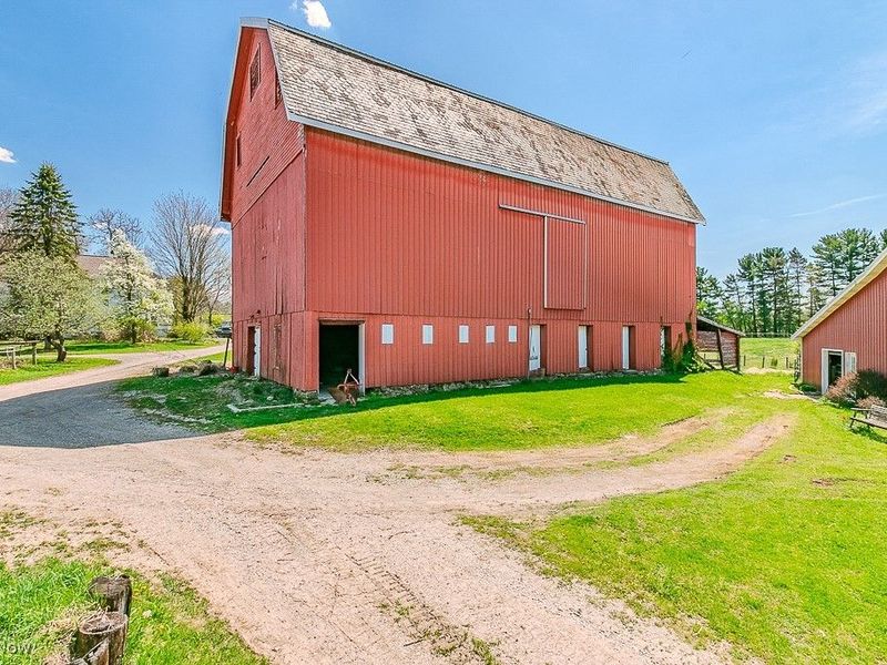 14068 Caves Road, Novelty, OH 44072 Photo 7