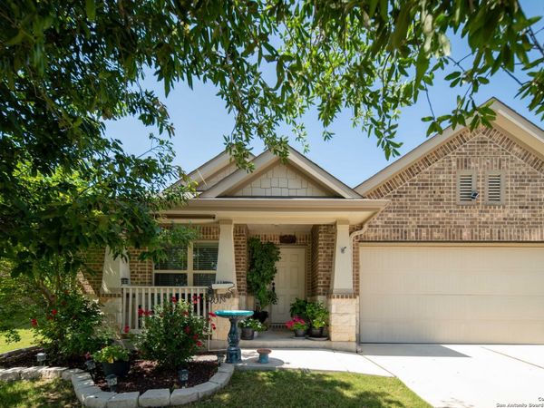 1846 Logan, New Braunfels, TX 78130