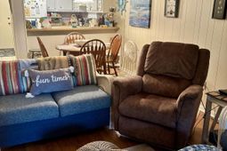 9501 Shore Dr. photo 4