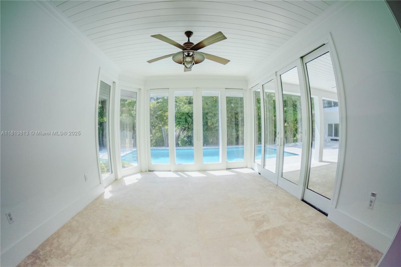 6540 SW 135th Ter, Pinecrest, FL 33156 Photo