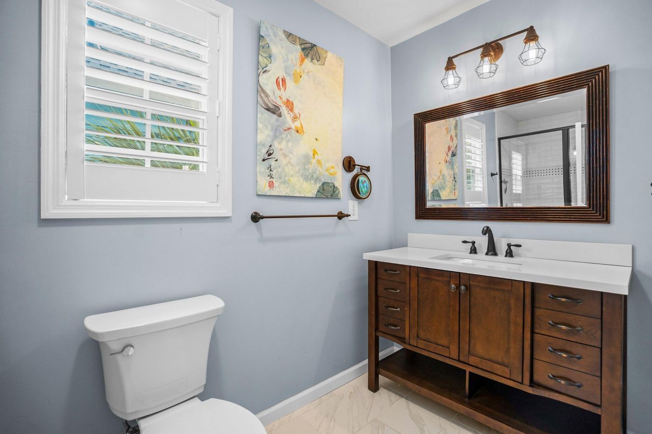 635 16th Street Photo 18