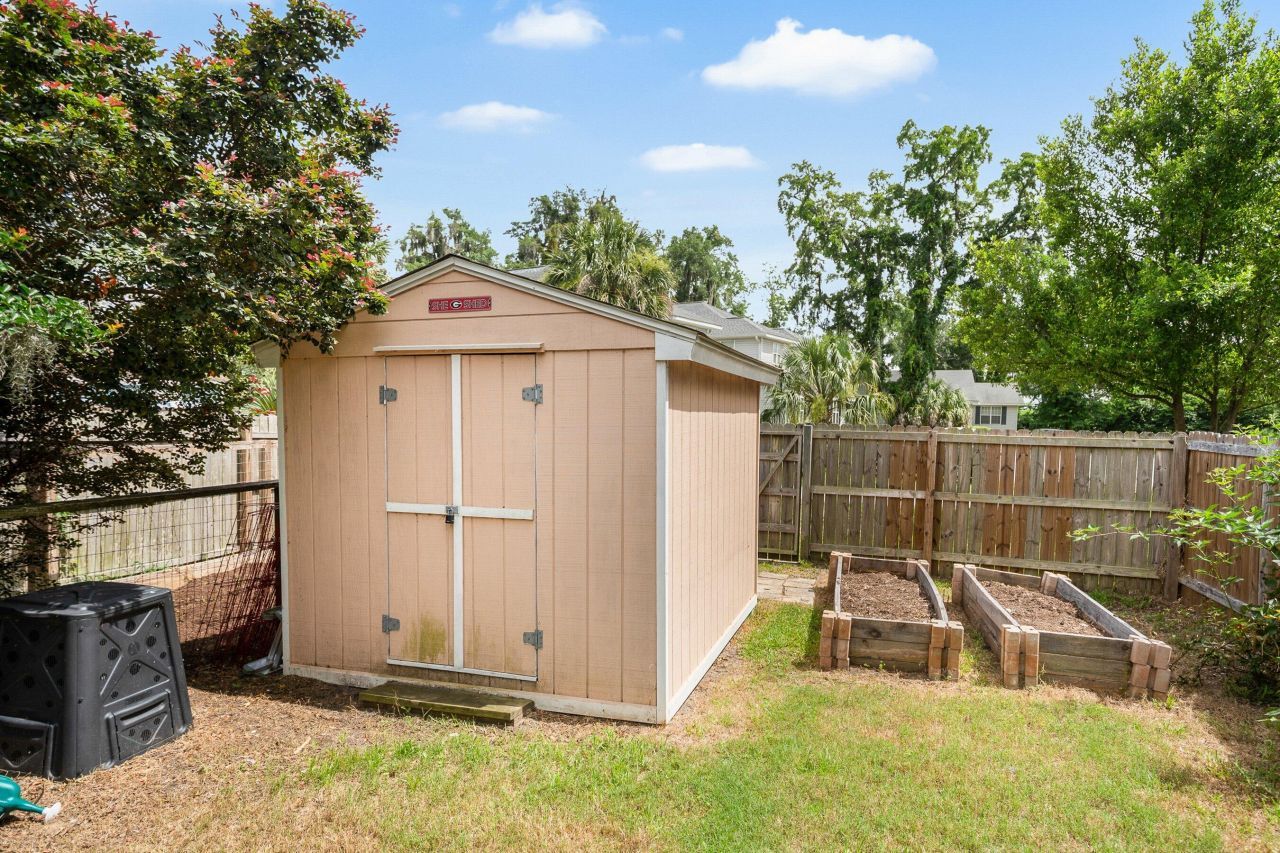 635 16th Street Photo 39