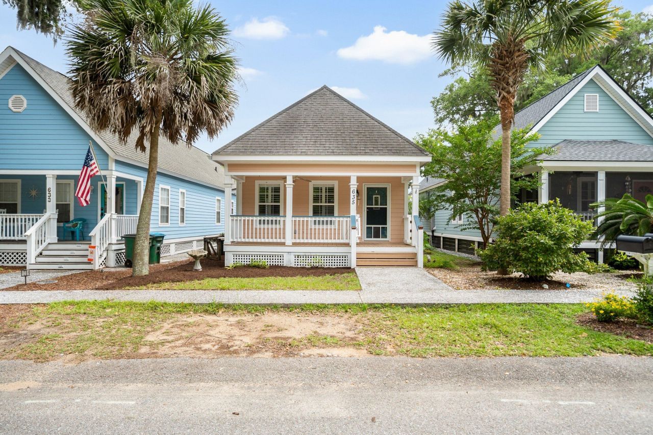 635 16th Street Photo 4