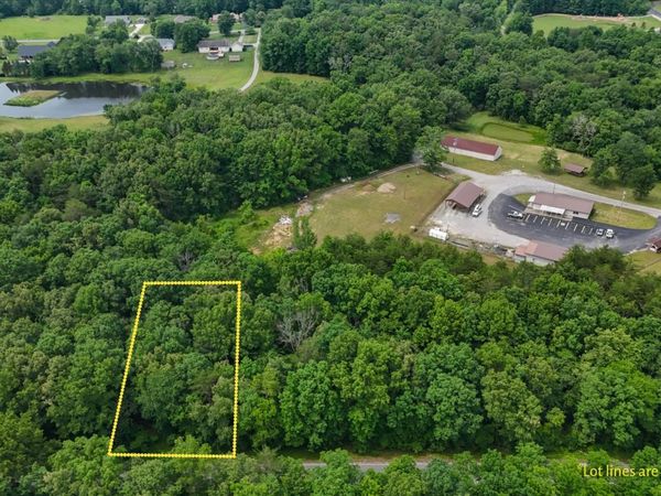 7030 Ute Ln, Crossville, TN 38572