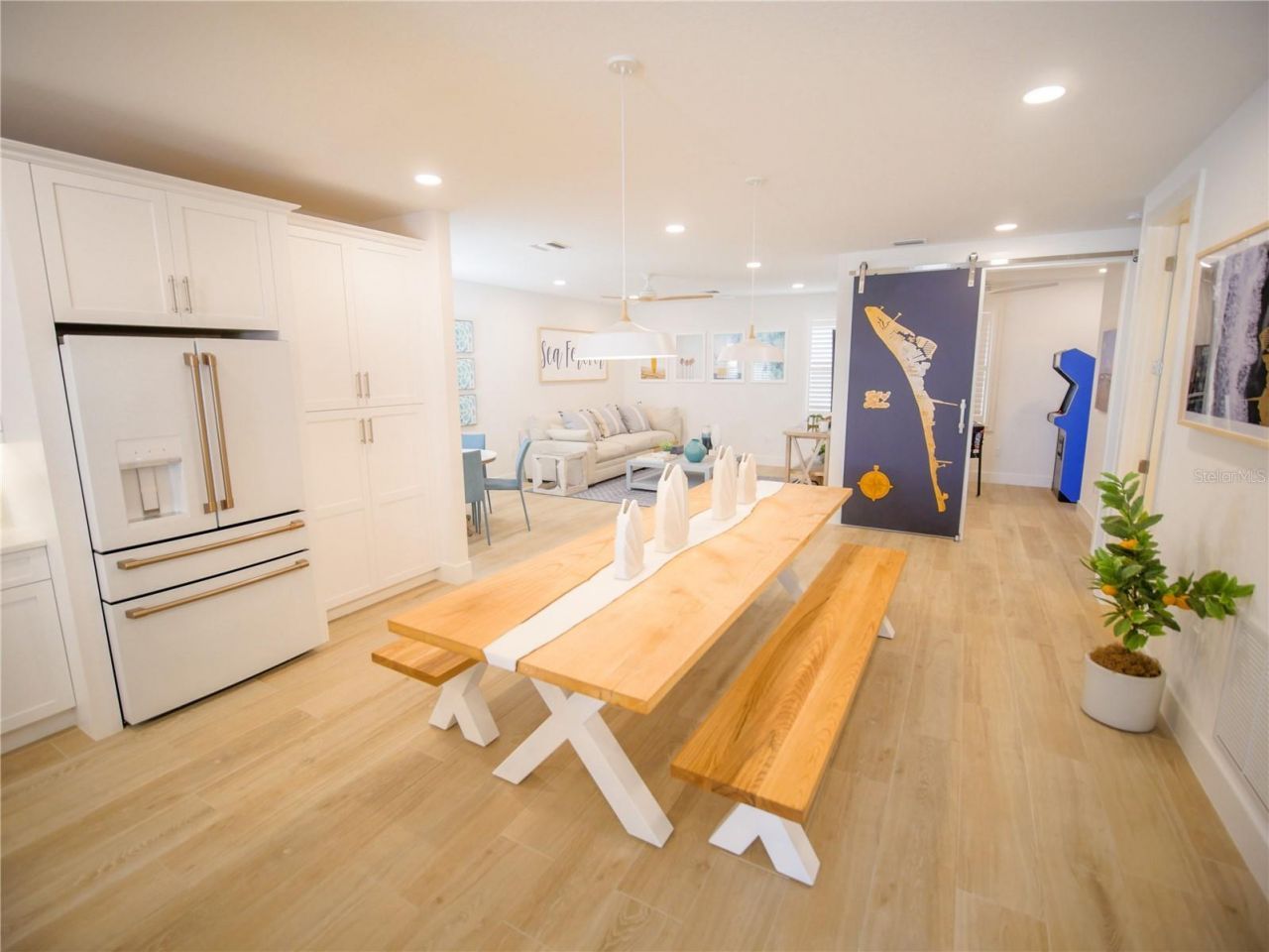 111 6th Street N, Bradenton Beach, FL 34217 Photo