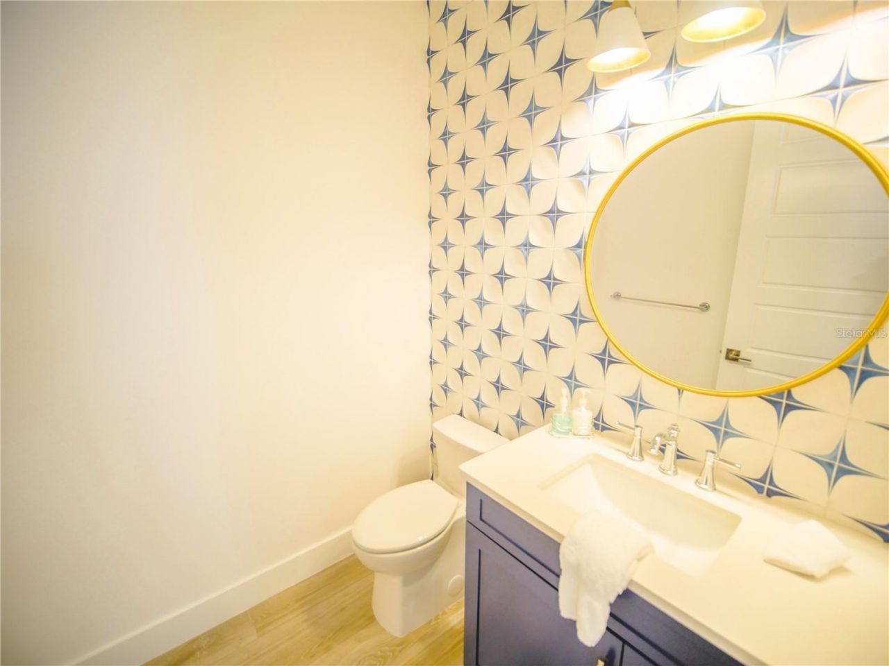 111 6th Street N, Bradenton Beach, FL 34217 Photo