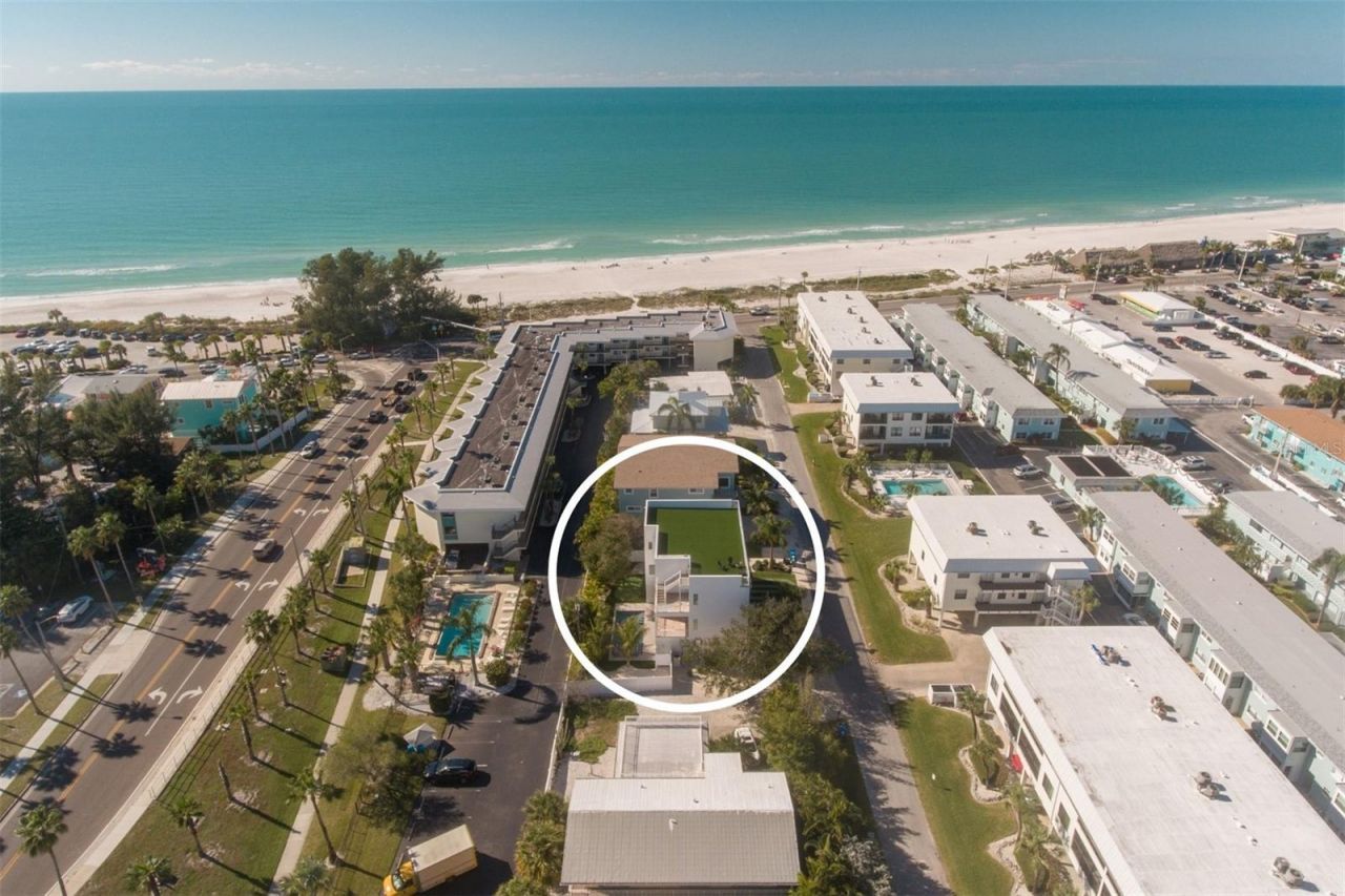 111 6th Street N, Bradenton Beach, FL 34217 Photo