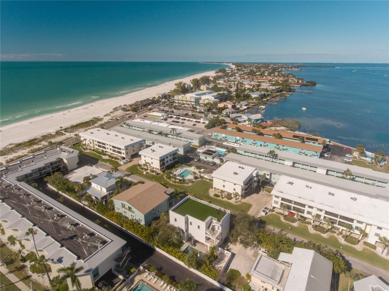 111 6th Street N, Bradenton Beach, FL 34217 Photo