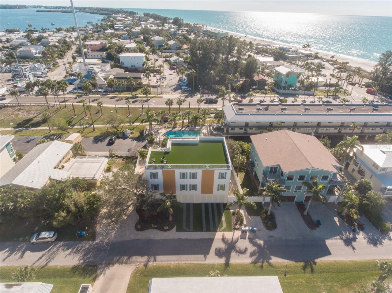 111 6th Street N, Bradenton Beach, FL 34217 Photo