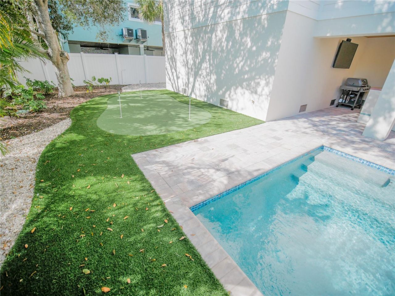 111 6th Street N, Bradenton Beach, FL 34217 Photo