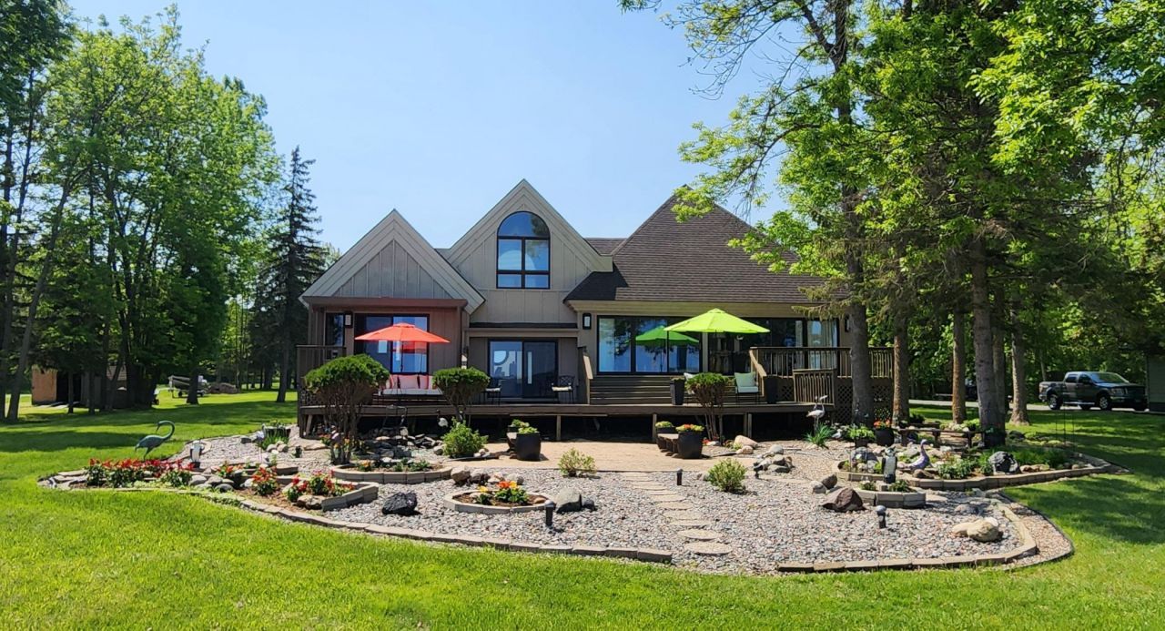 3263 County Road 20, International Falls, MN 56649