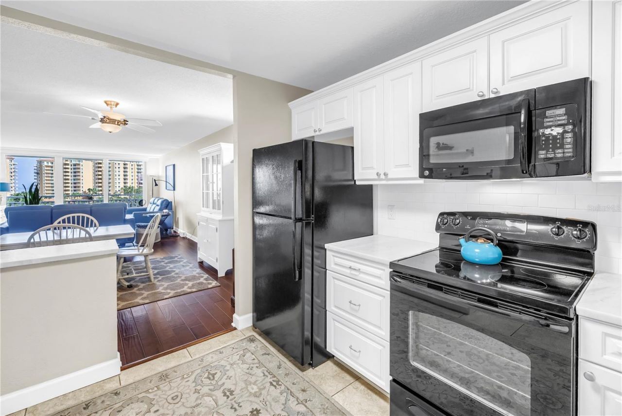 700 Beach Drive Ne, Unit 602, Saint Petersburg, FL 33701 Photo