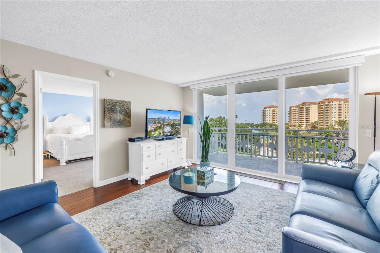 700 Beach Drive Ne, Unit 602, Saint Petersburg, FL 33701 Photo