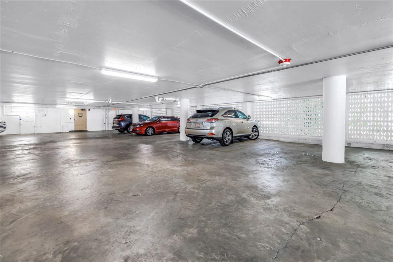 700 Beach Drive Ne, Unit 602, Saint Petersburg, FL 33701 Photo