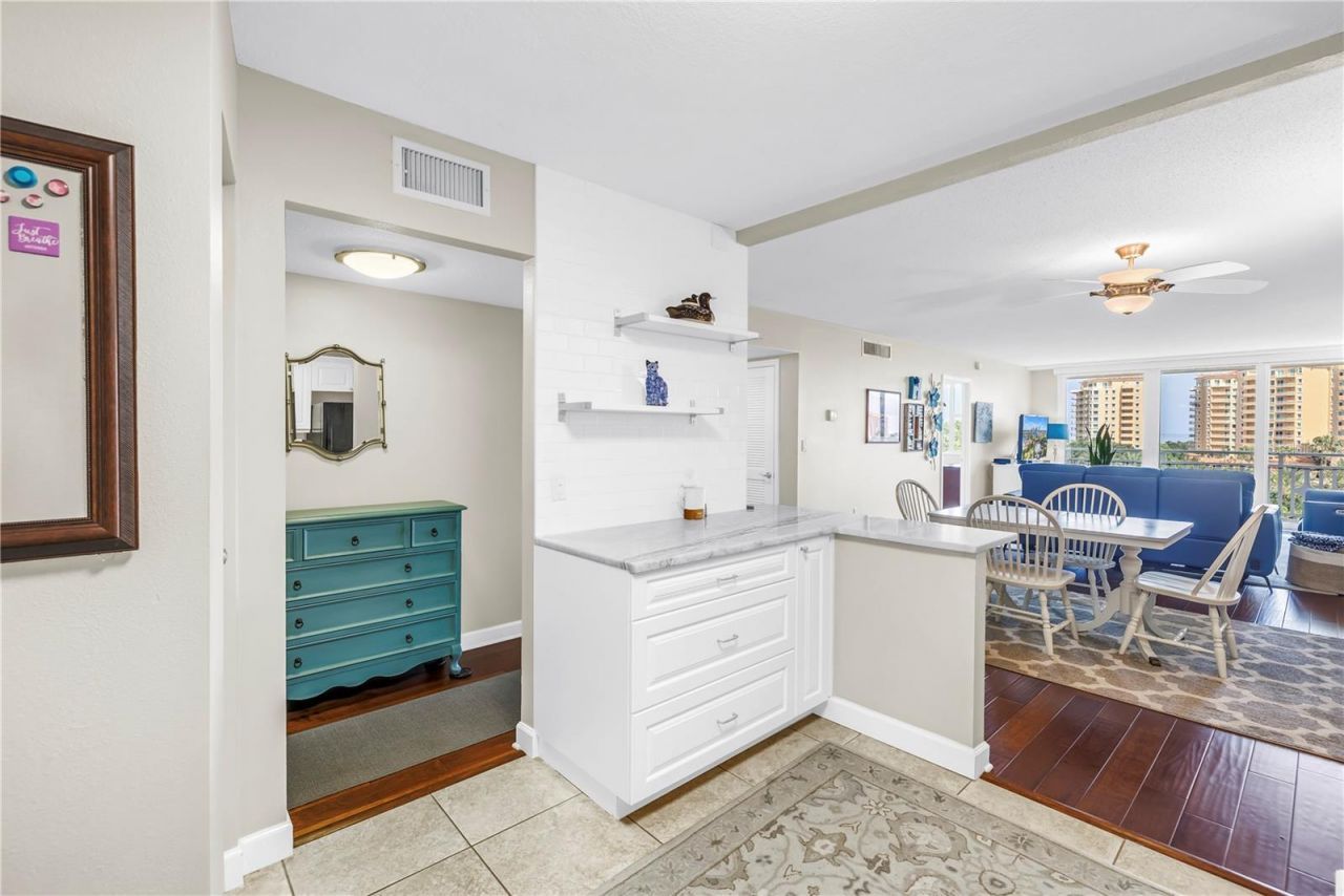 700 Beach Drive Ne, Unit 602, Saint Petersburg, FL 33701 Photo