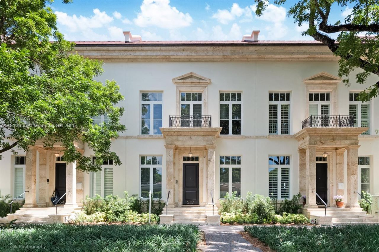 647 Almeria Ave, Coral Gables, FL 33134 Photo