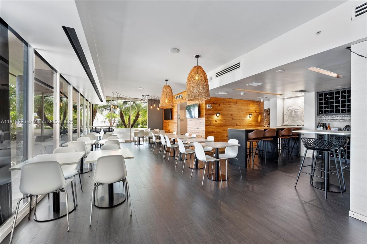 200 SE 15th Rd, Unit 1S, Miami, FL 33129 Photo