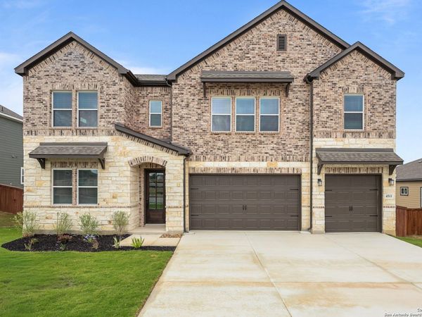 4511 Yoakum Valley, Schertz, TX 78108