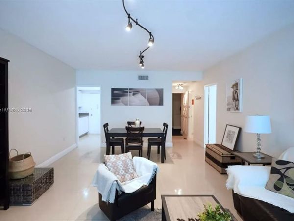 3505 S Ocean Dr, Unit 411, Hollywood, FL 33019