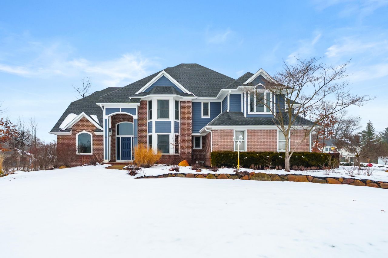 5284 Green Pine Lane, Kalamazoo, MI 49009 Main Photo