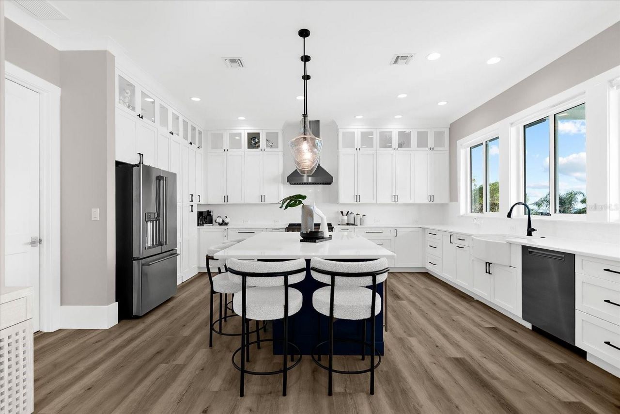 110 Carlyle Drive, Palm Harbor, FL 34683 Photo