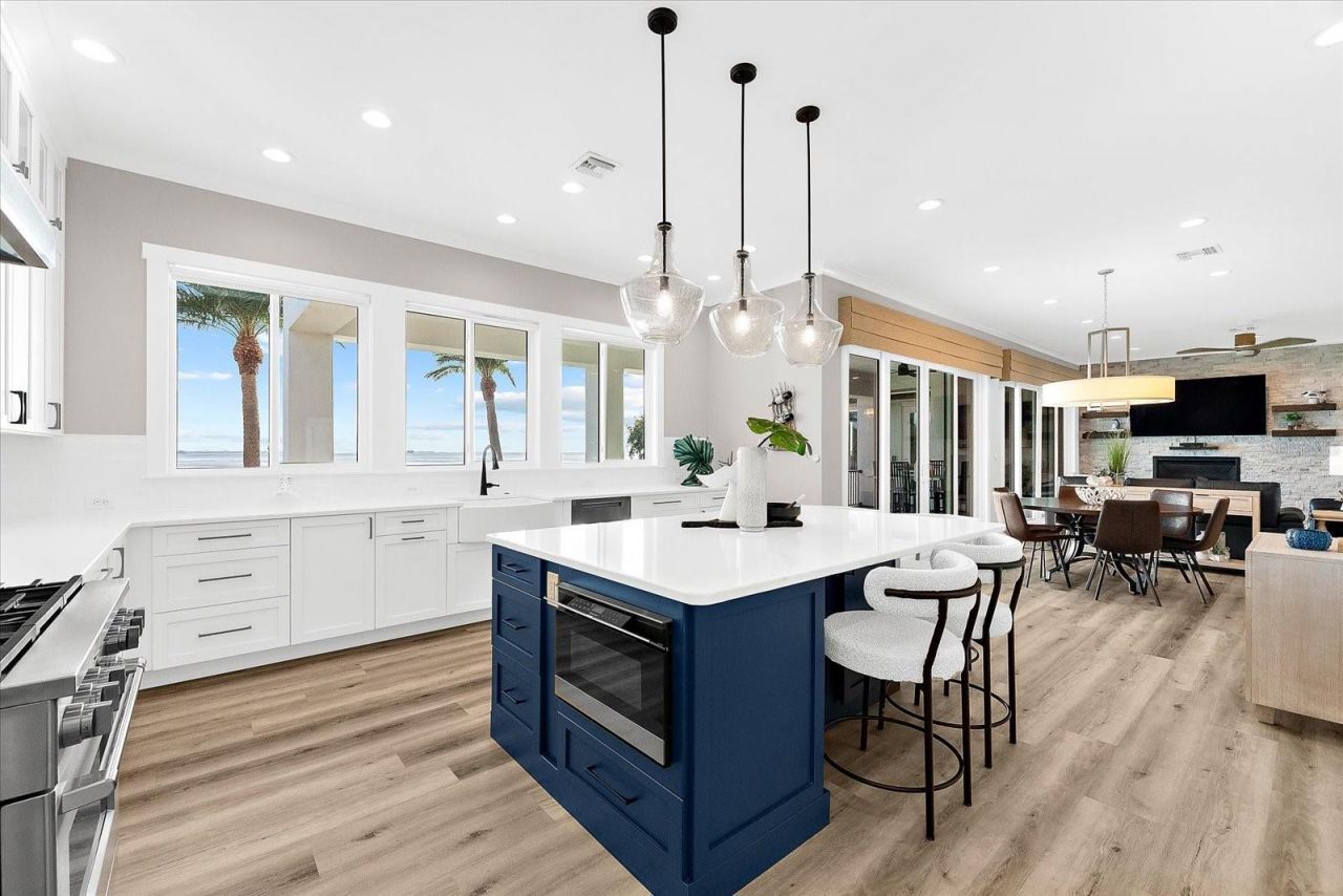 110 Carlyle Drive, Palm Harbor, FL 34683 Photo