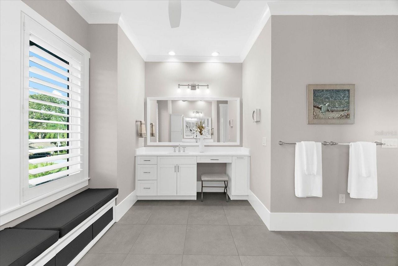 110 Carlyle Drive, Palm Harbor, FL 34683 Photo