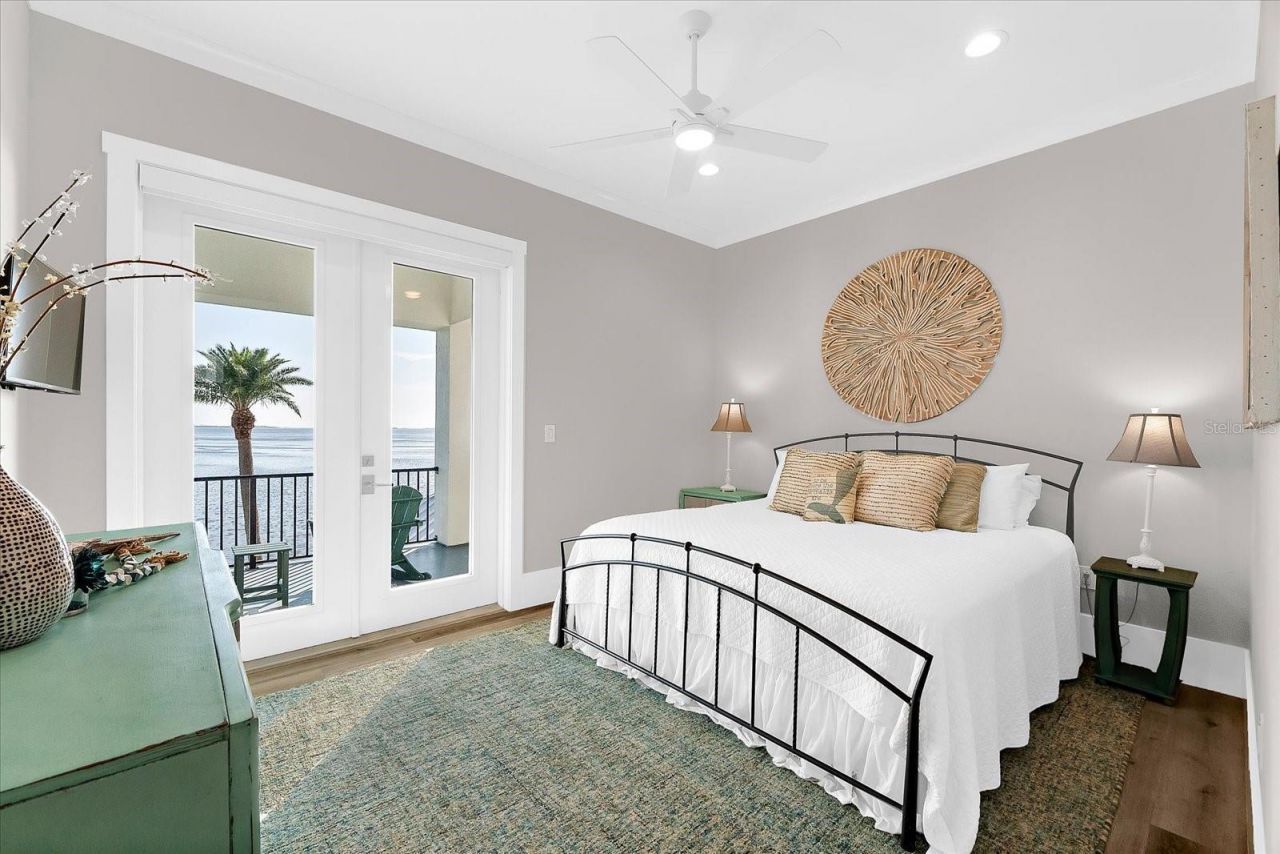 110 Carlyle Drive, Palm Harbor, FL 34683 Photo