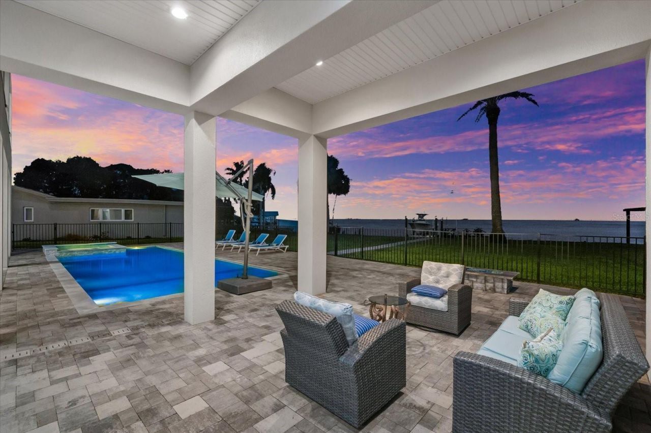 110 Carlyle Drive, Palm Harbor, FL 34683 Photo