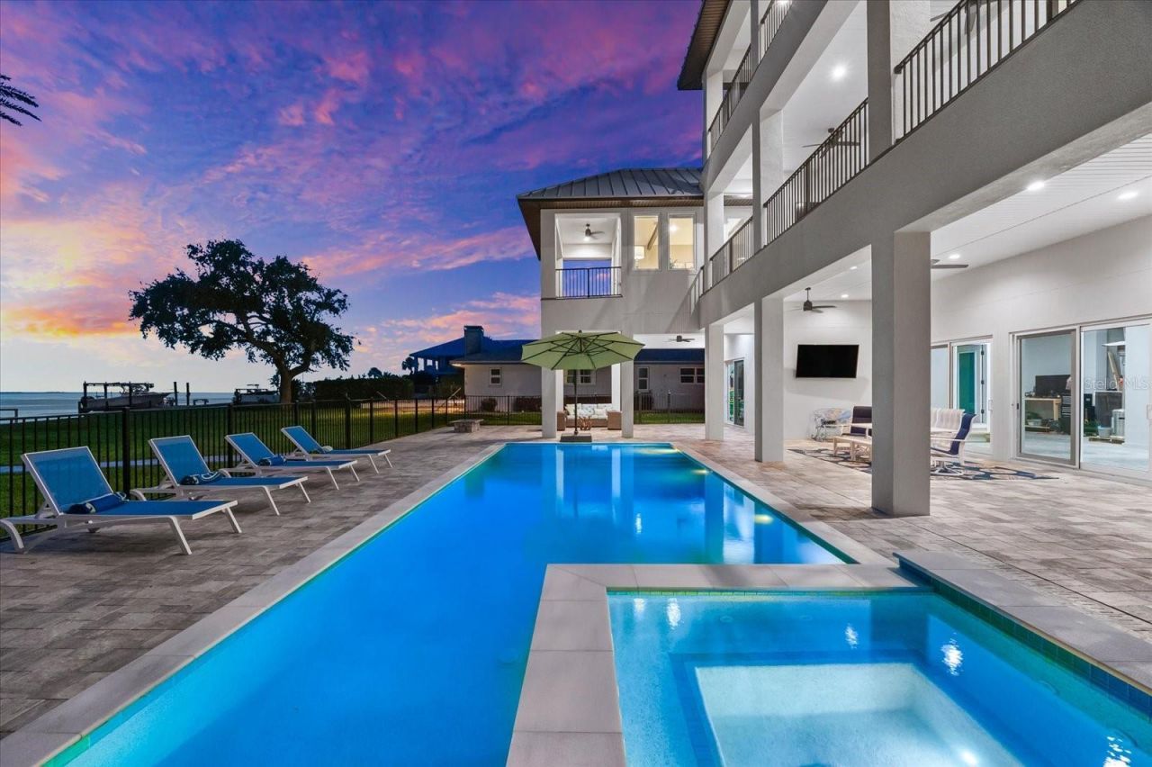 110 Carlyle Drive, Palm Harbor, FL 34683 Photo