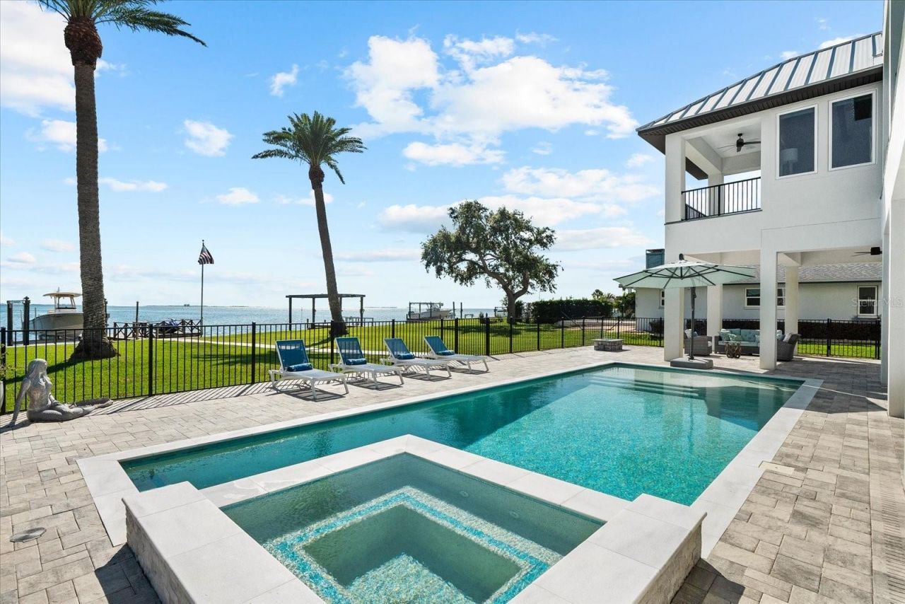 110 Carlyle Drive, Palm Harbor, FL 34683 Photo