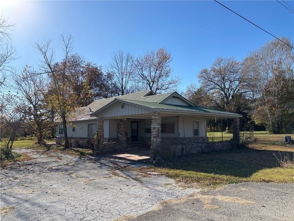 325 N Hwy 65, St Joe, AR 72675