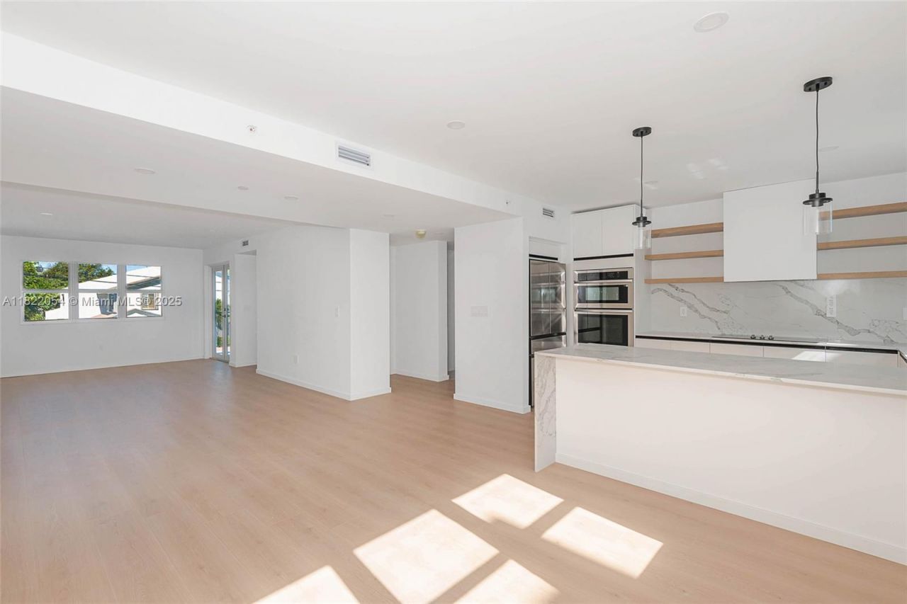 824 SE 12th Ct, Fort Lauderdale, FL 33316 Photo