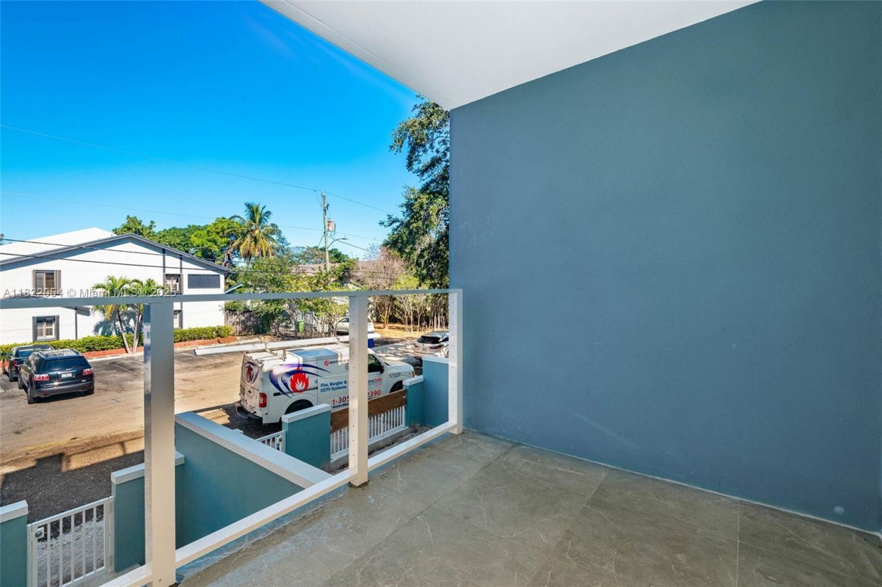 824 SE 12th Ct, Fort Lauderdale, FL 33316 Photo