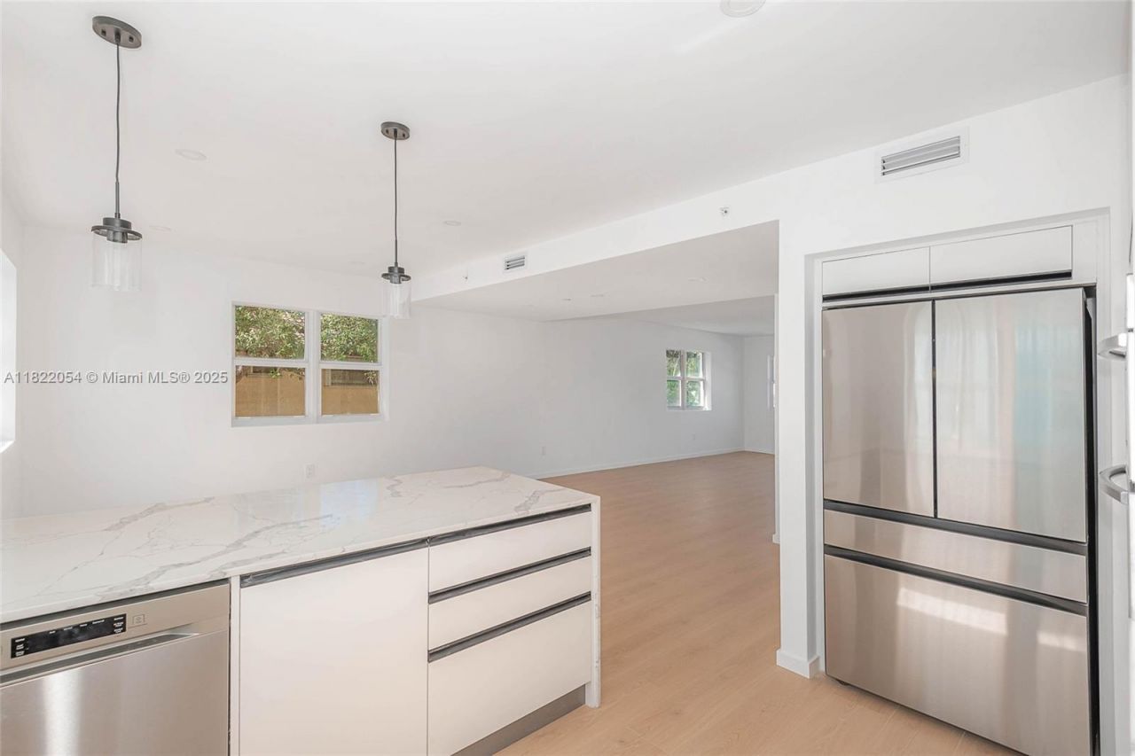 824 SE 12th Ct, Fort Lauderdale, FL 33316 Photo