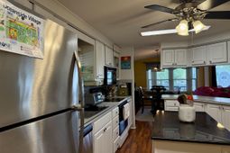 371 Meadowlark Dr. photo 4