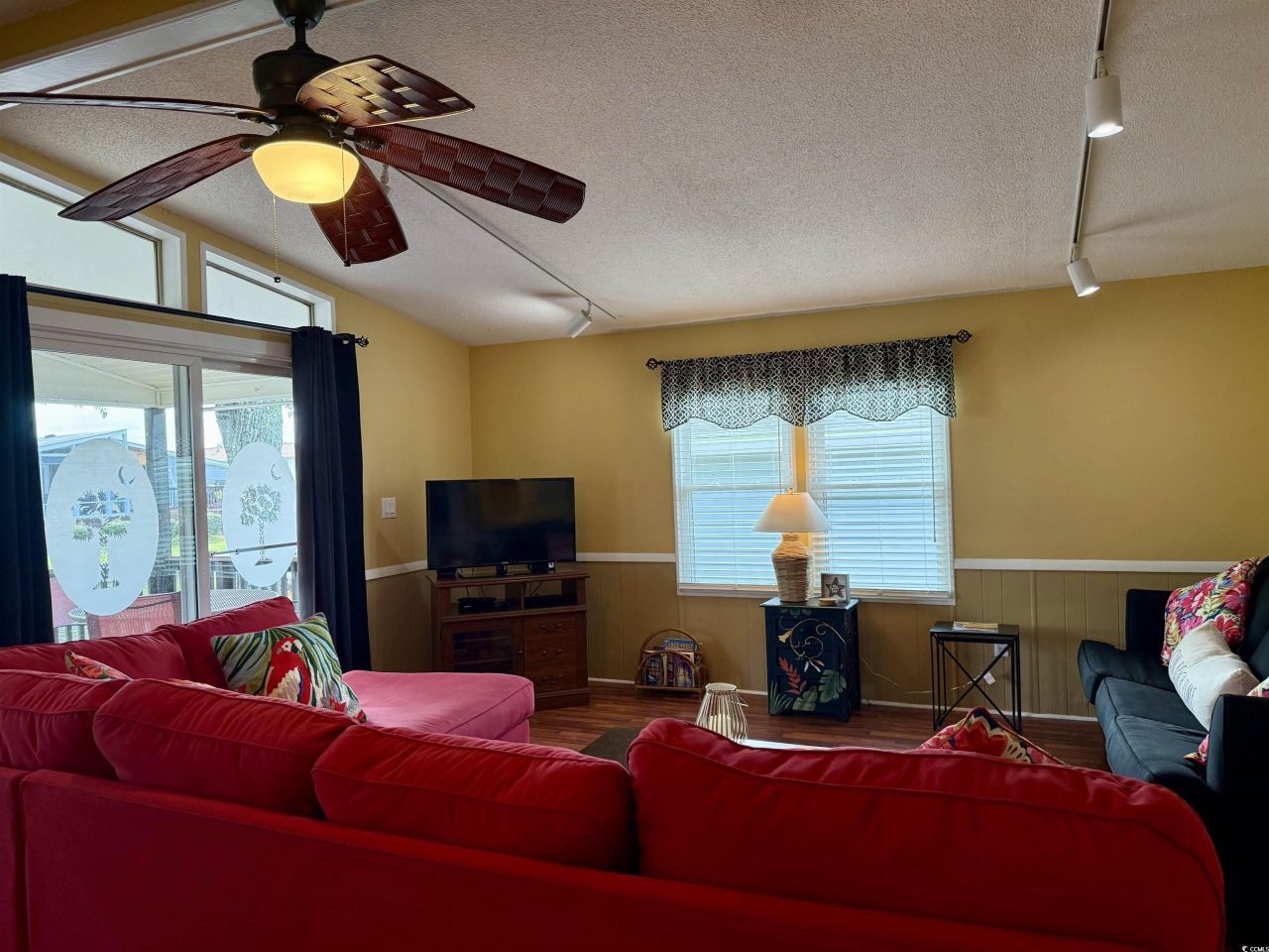 371 Meadowlark Dr. Photo 8