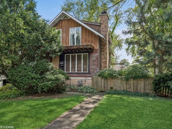 1531 Wilmette Avenue, Wilmette, IL 60091