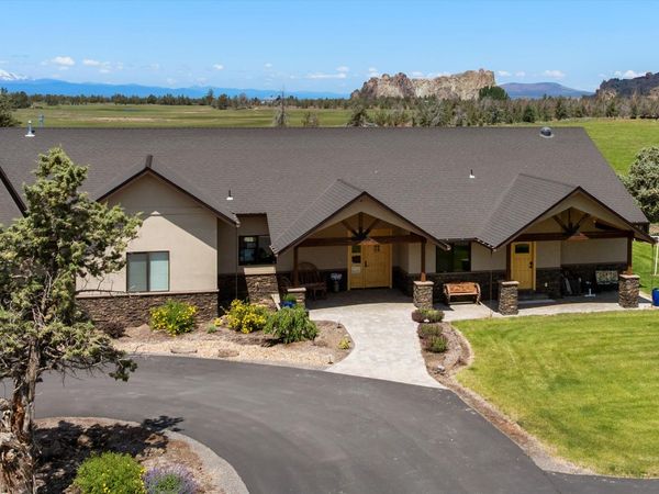 7215 NE 33rd Street, Redmond, OR 97756
